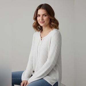 J. McLaughlin White Knit Sweater size XL